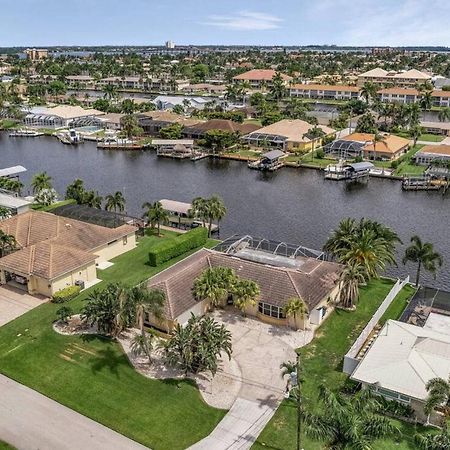 Villa Catalina Isles - Holidays In Paradise Cape Coral Extérieur photo