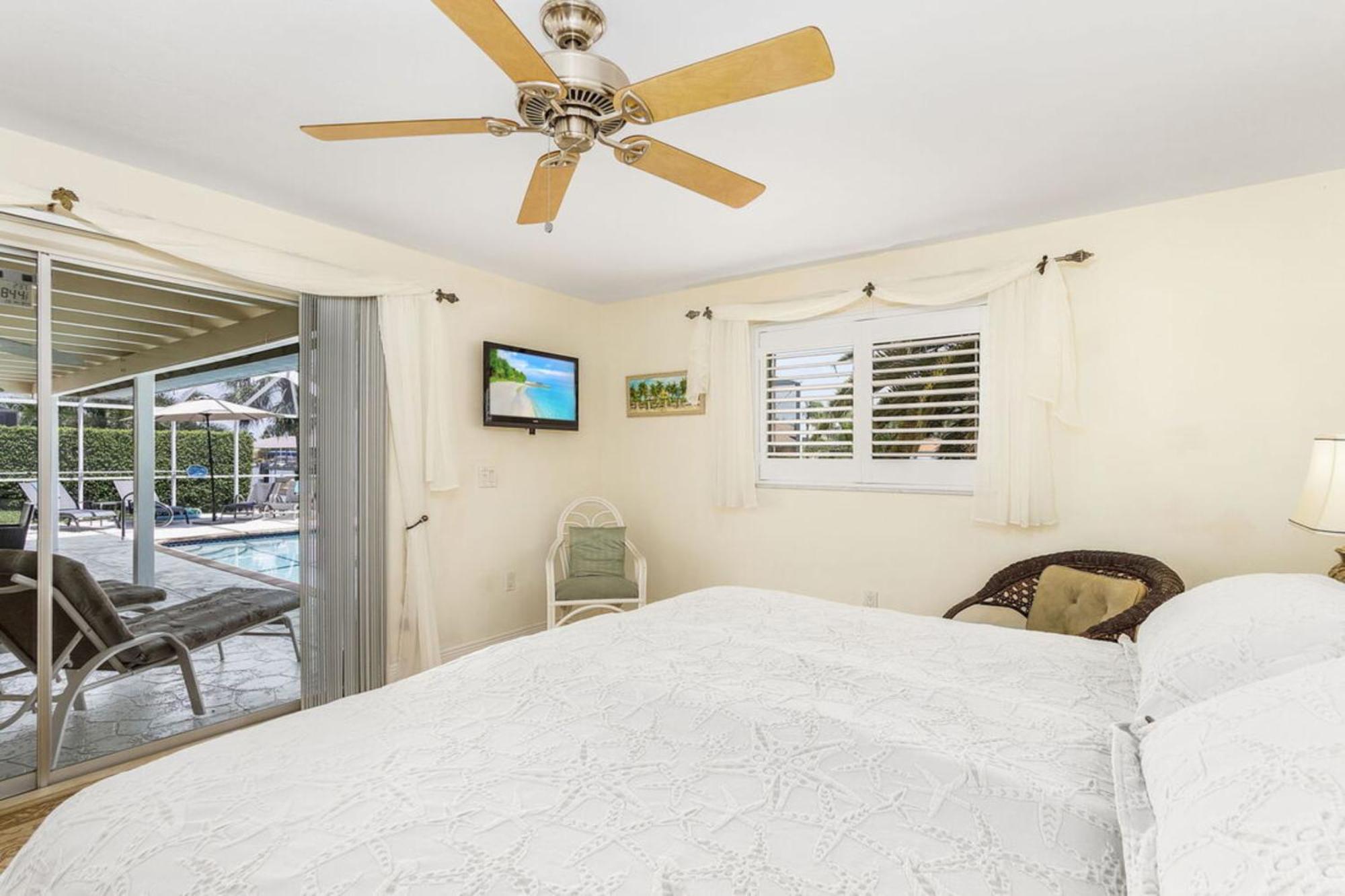 Villa Catalina Isles - Holidays In Paradise Cape Coral Extérieur photo