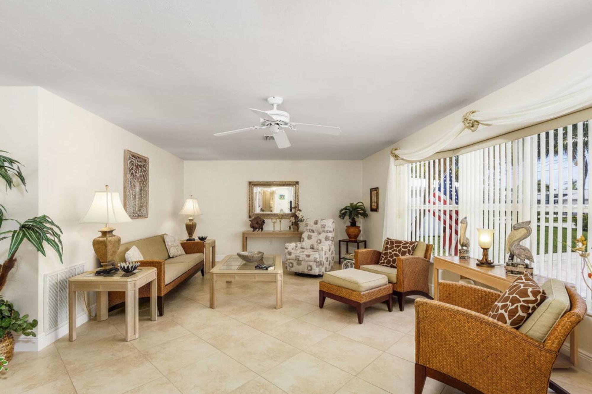 Villa Catalina Isles - Holidays In Paradise Cape Coral Extérieur photo