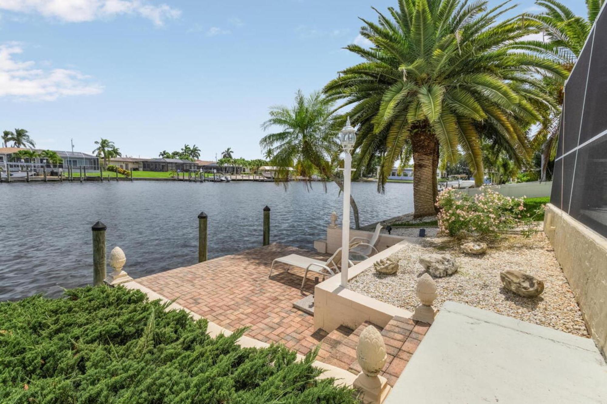 Villa Catalina Isles - Holidays In Paradise Cape Coral Extérieur photo