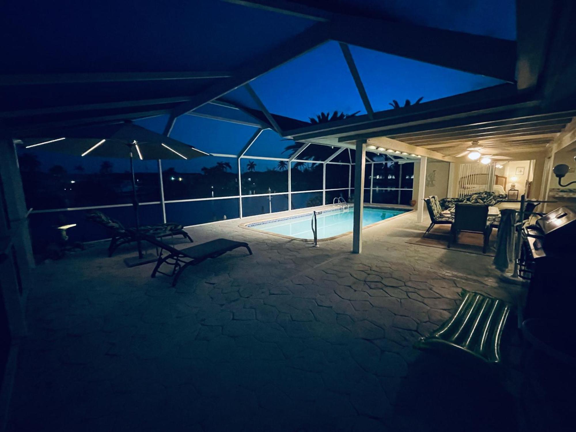 Villa Catalina Isles - Holidays In Paradise Cape Coral Extérieur photo