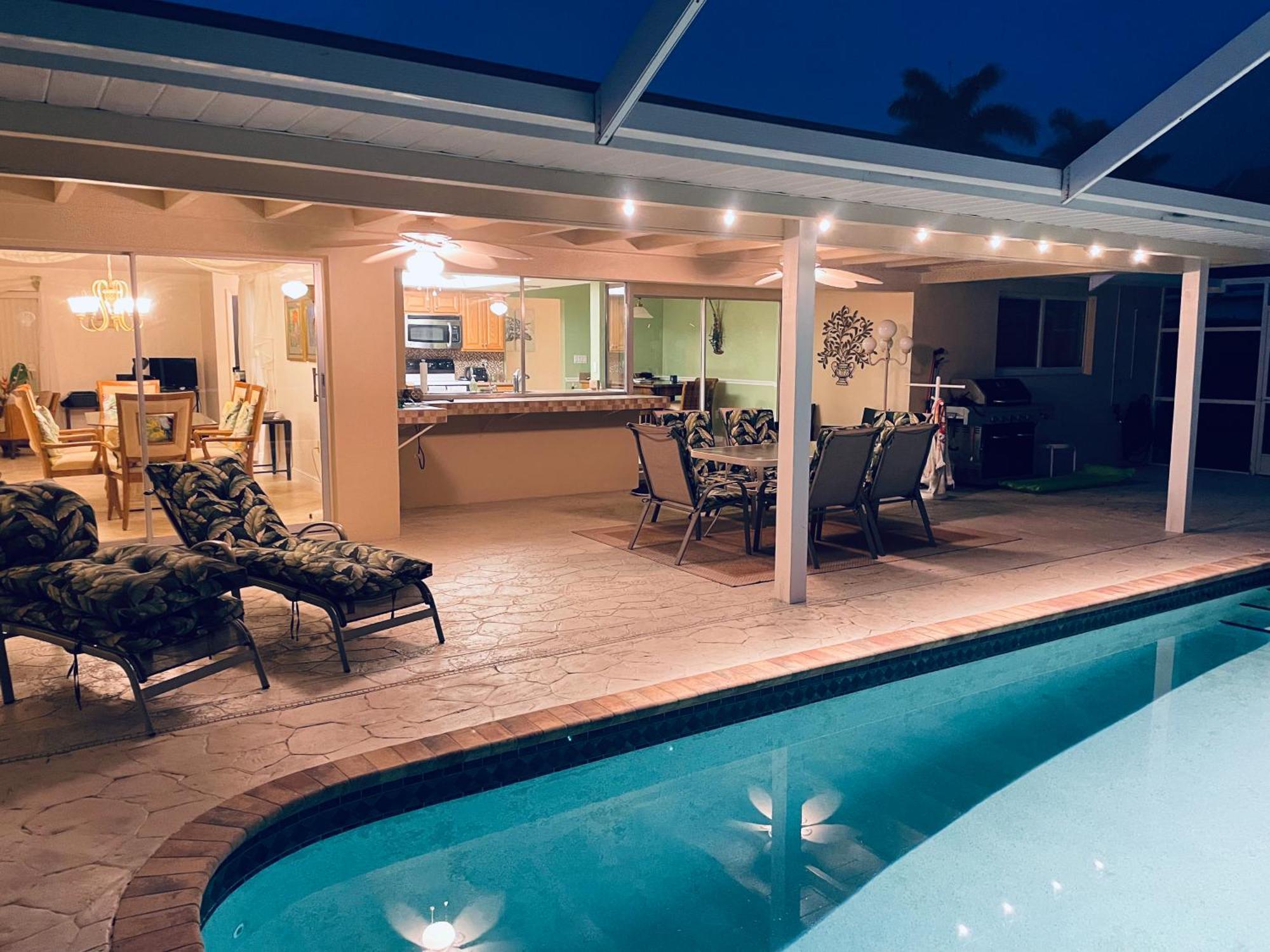 Villa Catalina Isles - Holidays In Paradise Cape Coral Extérieur photo