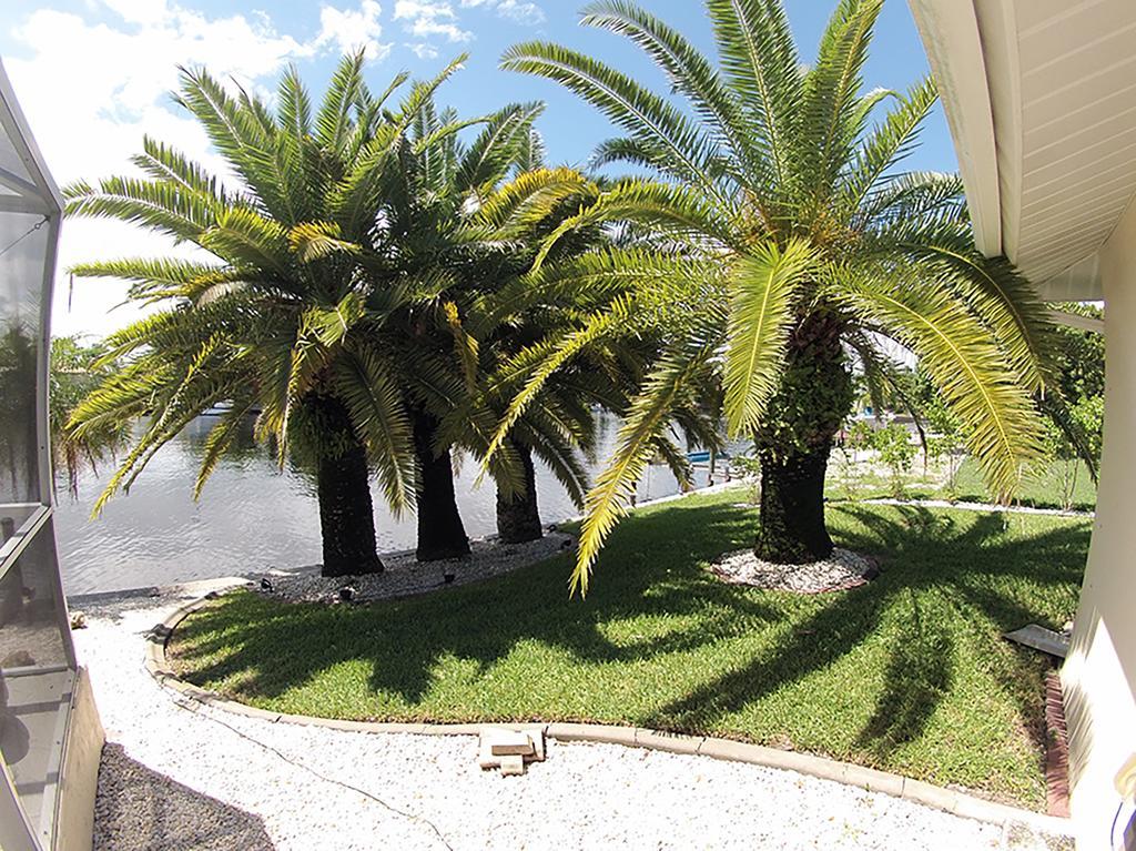 Villa Catalina Isles - Holidays In Paradise Cape Coral Extérieur photo
